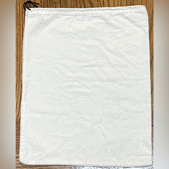 Manolo Blahnik Cream Dust Bag - Picture 4 of 5